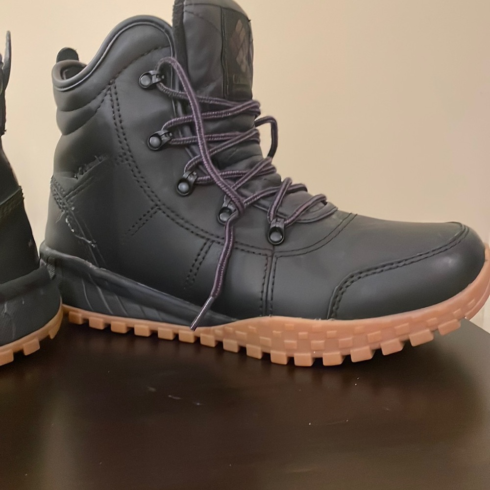 Columbia Black winter Boots
